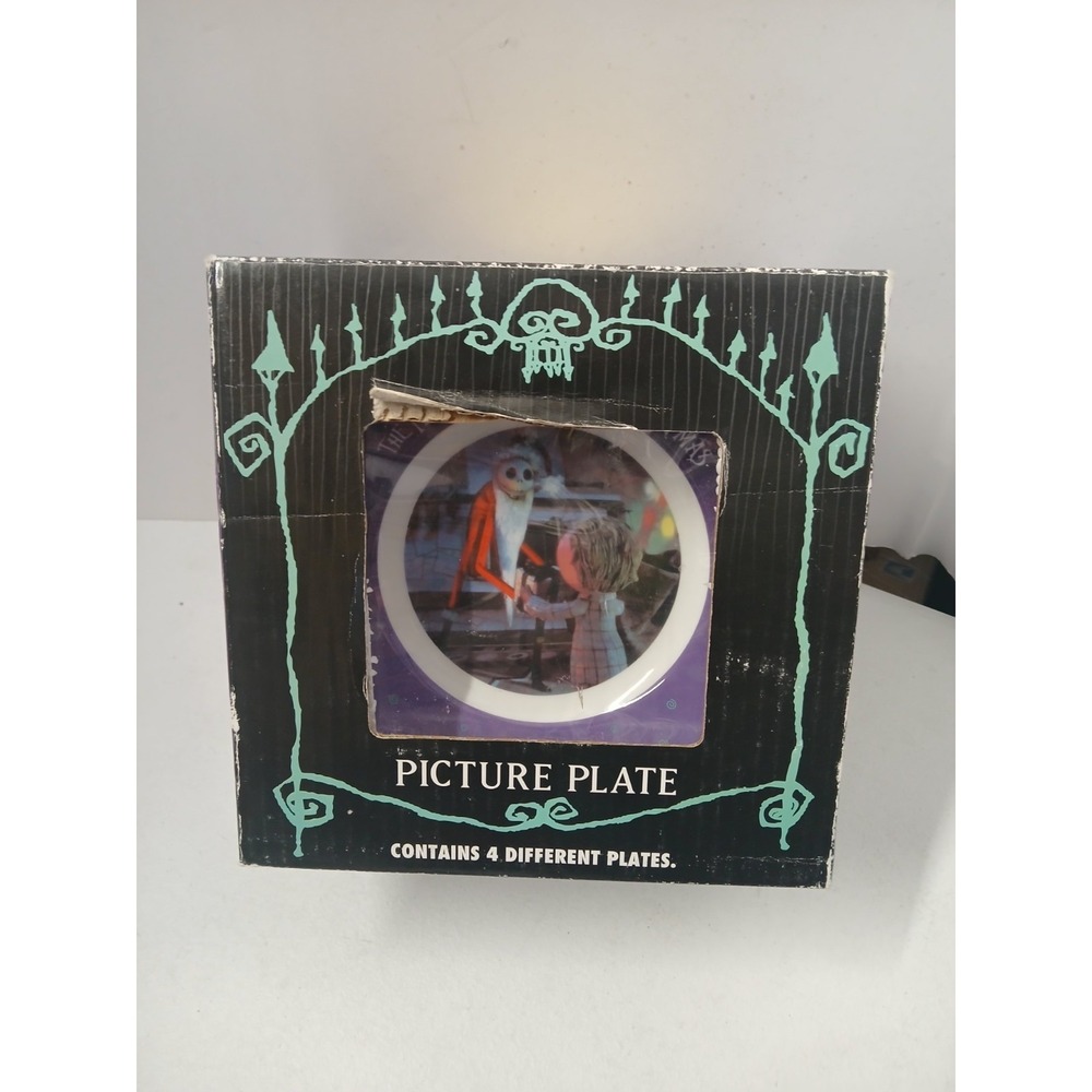 Tim Burton's‎ Nightmare Before Christmas Picture Plate Set Of 4 NIB JUN Planning